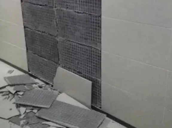 兴宾瓷砖空鼓维修公司分享下兴宾墙砖松动维修的知识
